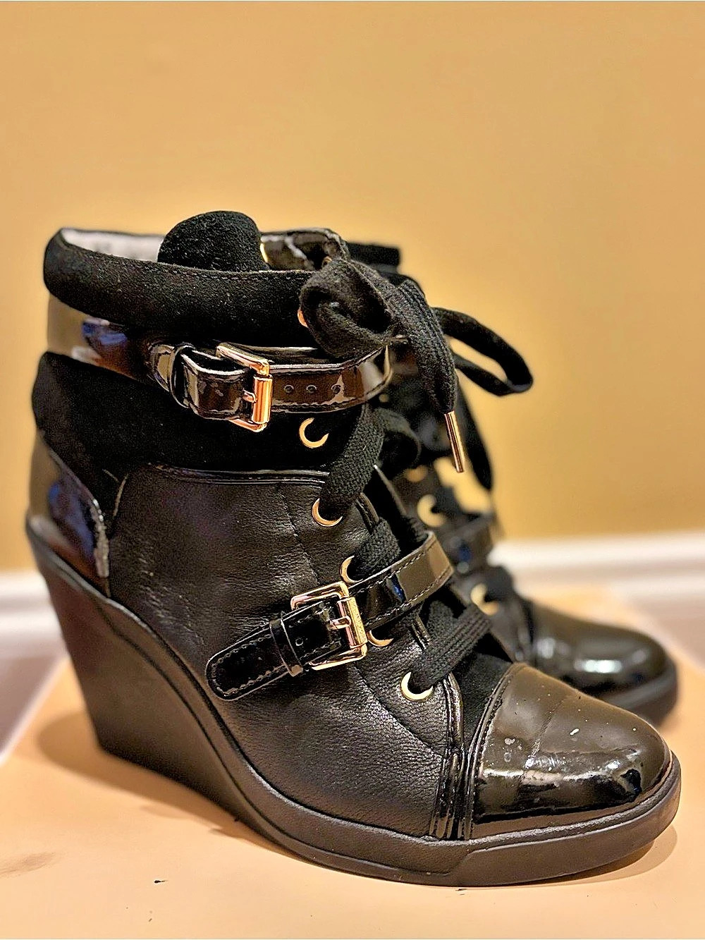 Michael Kors Skid Wedge Black Leather Wedges Size 8.5M